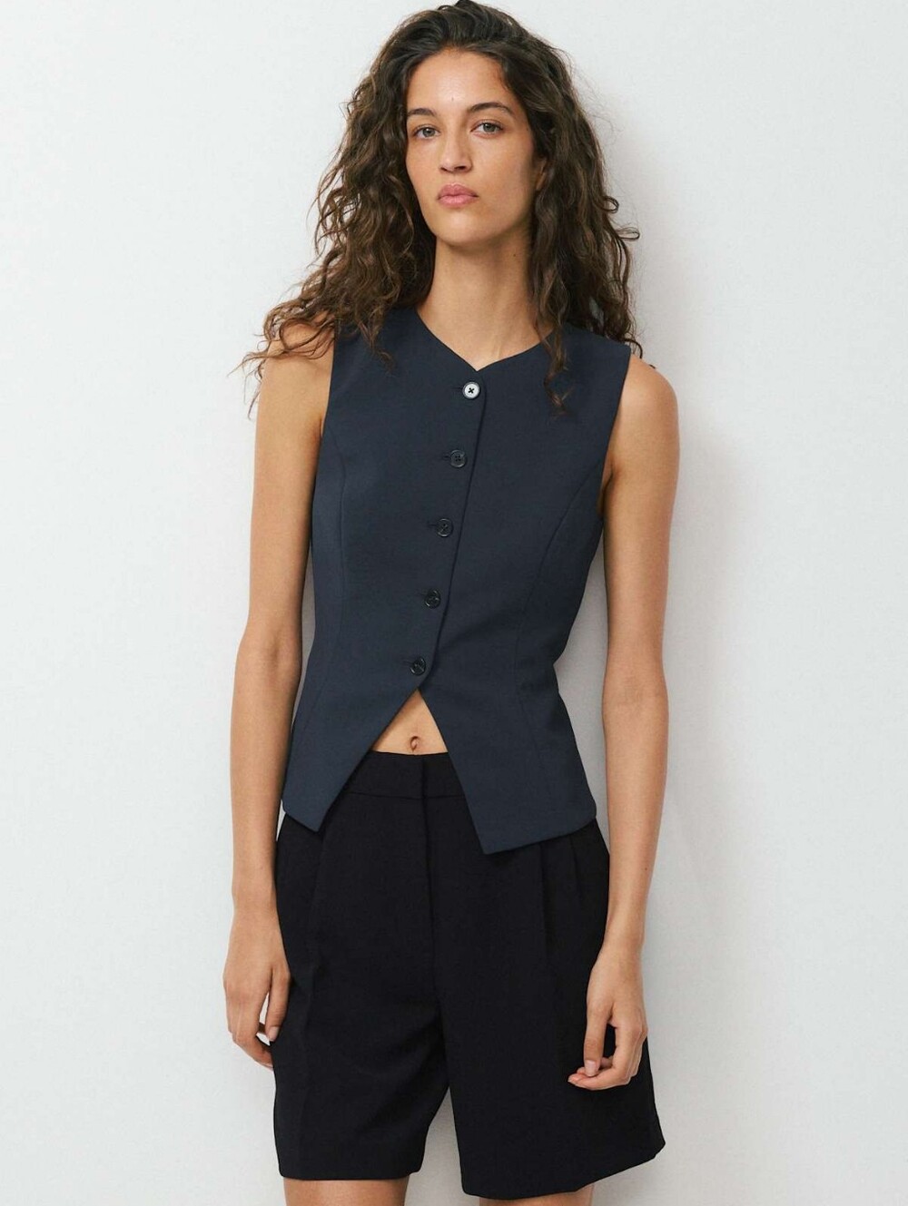 Aritzia Wilfred Regal vest size 10 like new